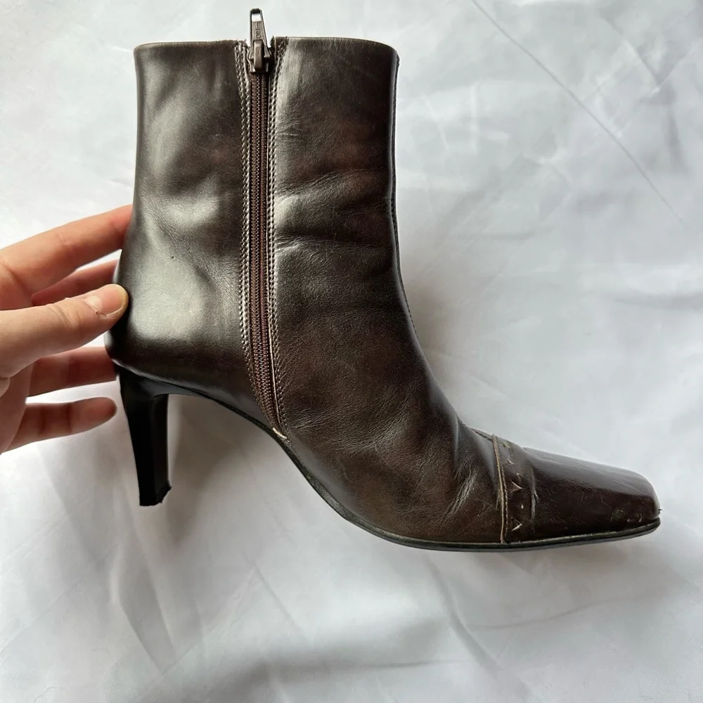 Roberto Vianni Brown Leather Heeled Boots - Picture 2 of 2